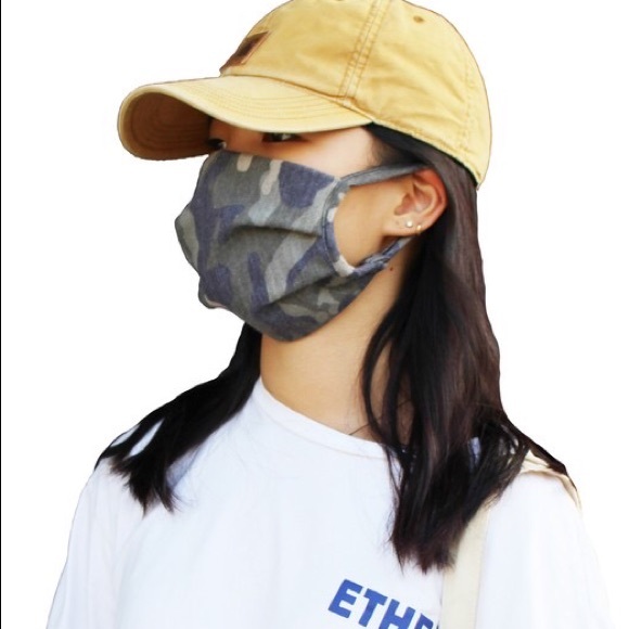 MADE IN USA, Camouflage Print Face Mask - Picture 2 of 8